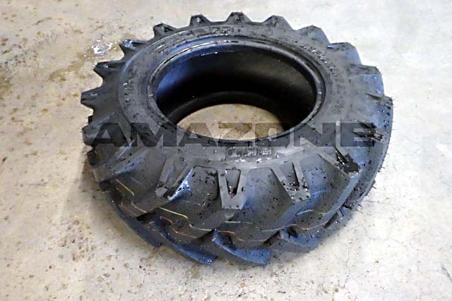 Reifen 10.0/75-15.3 LI123A8 BKT