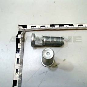 Radbolzen Amazone Y45525