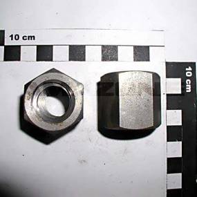 Sechskantmutter Tr. 20X4 H=30 Amazone EB133