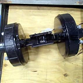 Achse Gebremst 470 Mm 6/160/205 Amazone LA147