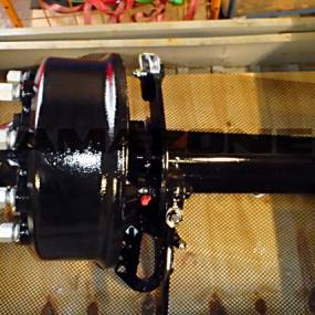 Achsstummel Gebremst Li. 850 Mm 10/280/335 Amazone LA141