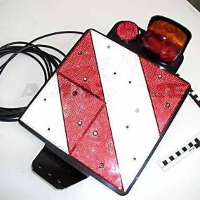 Warntafel Hinten rechts Amazone 78200857