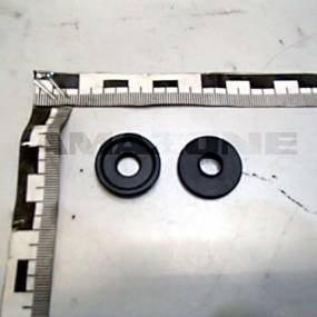Kunststoffscheibe 8,1X24X1,5 mit Ansatz (101171) Amazone