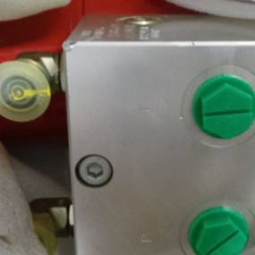 Motor, Hydraulic Case 393903A1