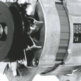 Drehstromgenerator Case
