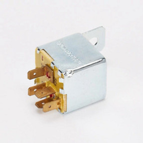 Relais Case 1502351C1