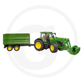 John Deere mit Tandemachstransport. Granit