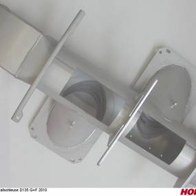 Fallschleuse D135 G+F 2010 Horsch 23299000