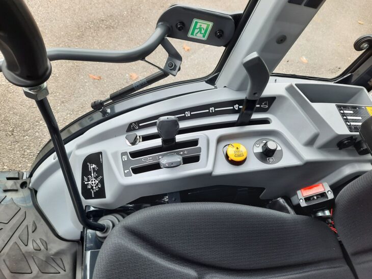 Iseki-TM-4270-AHLK-2025-11-11-hochrather-16