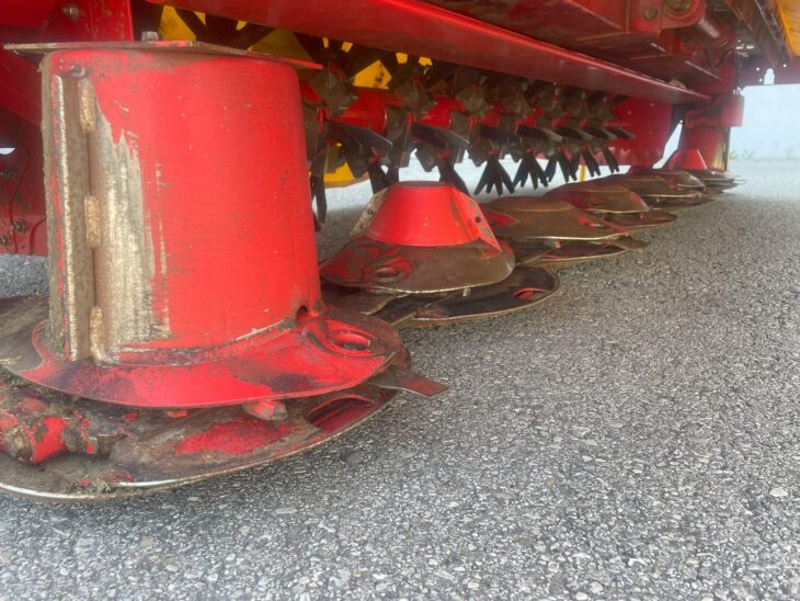 Poettinger-Nova-Cat-351Alpha-Motion-2025-12-01-hochrather-14