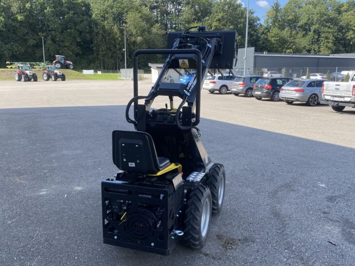 Sonstige Mini Lader N520 4