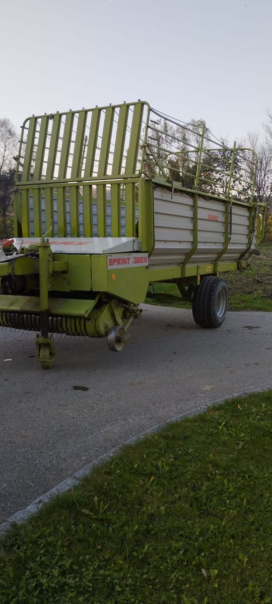 Claas Sprint   320 K
