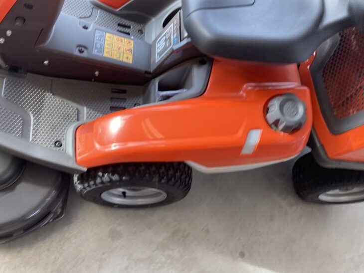 Husqvarna Rider R 316 TsX AWD 3