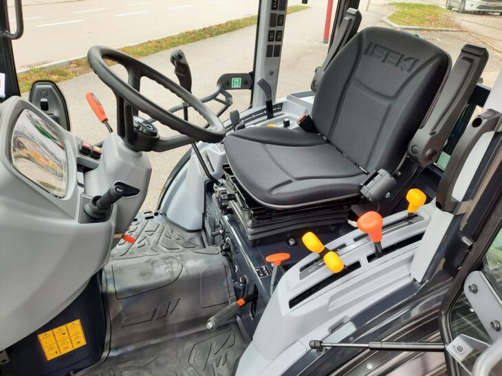 Iseki-TM-4270-AHLK-2025-11-11-hochrather-14