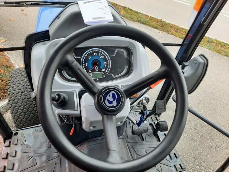 Iseki-TM-4270-AHLK-2025-11-11-hochrather-18