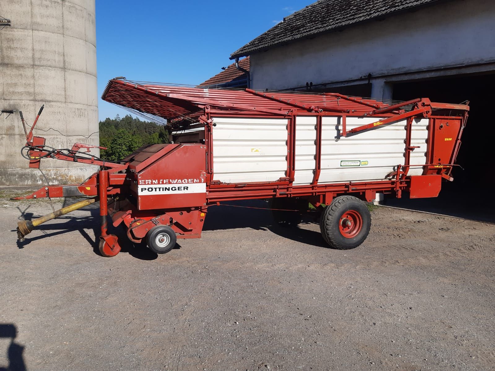 Pöttinger Erntewagen 1