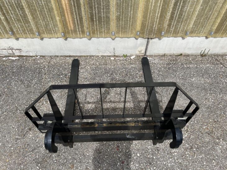 Sonstige CNH Gabelträger 4