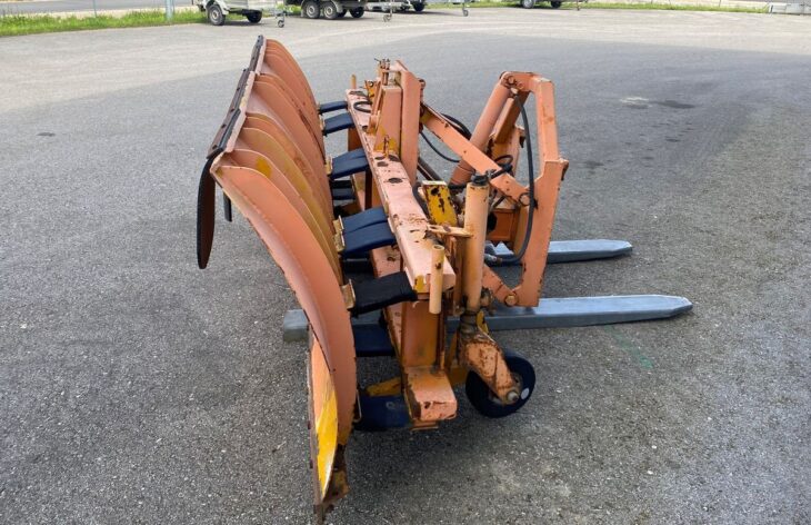 Sonstige Schneepflug 6