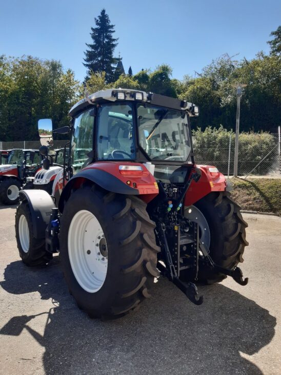 Steyr 4100 Kompakt (Stage V) 6