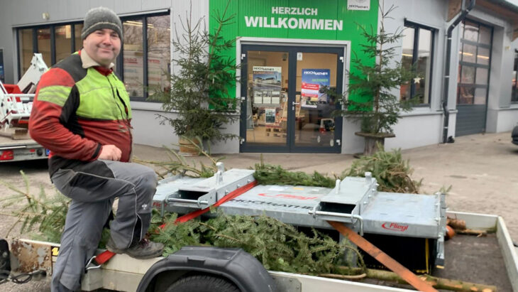 Kehrbesen-Übergabe an Familie Dorfer