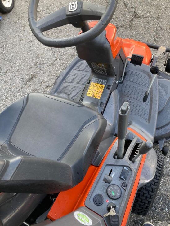 Husqvarna RC320Ts AWD 7 Husqvarna RC320Ts AWD 7