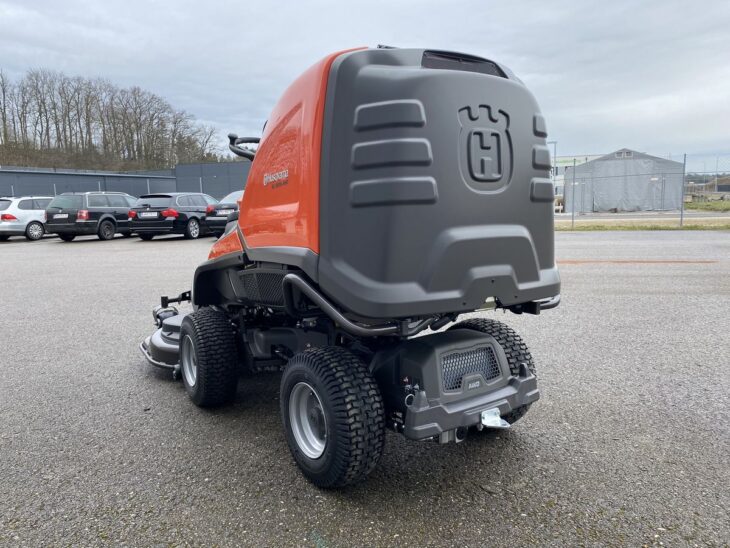 Husqvarna Rider 320Ts AWD 5 Husqvarna Rider 320Ts AWD 5