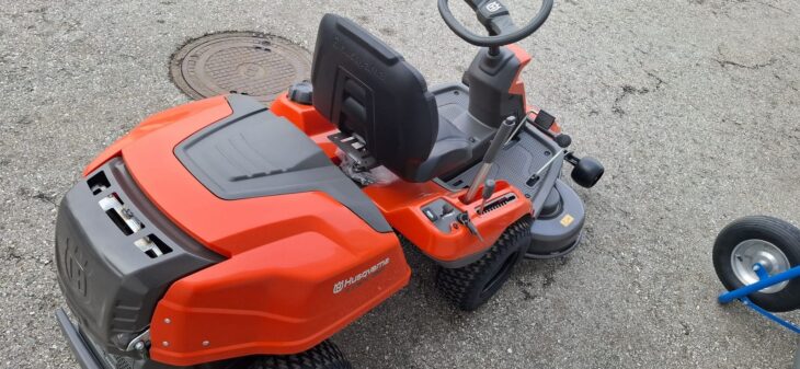 Husqvarna-Rider-R216-TC-AWD-Limited-Edition-2026-02-25-hochrather-18 Husqvarna-Rider-R216-TC-AWD-Limited-Edition-2026-02-25-hochrather-18