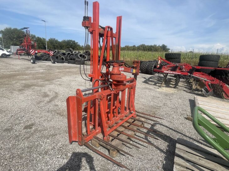 Kuhn Siloblockschneider 4 Kuhn Siloblockschneider 4