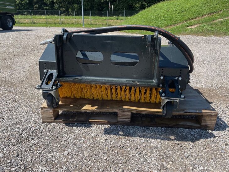 Sonstige Kehrmaschine für Tur Poland N520 5 Sonstige Kehrmaschine für Tur Poland N520 5