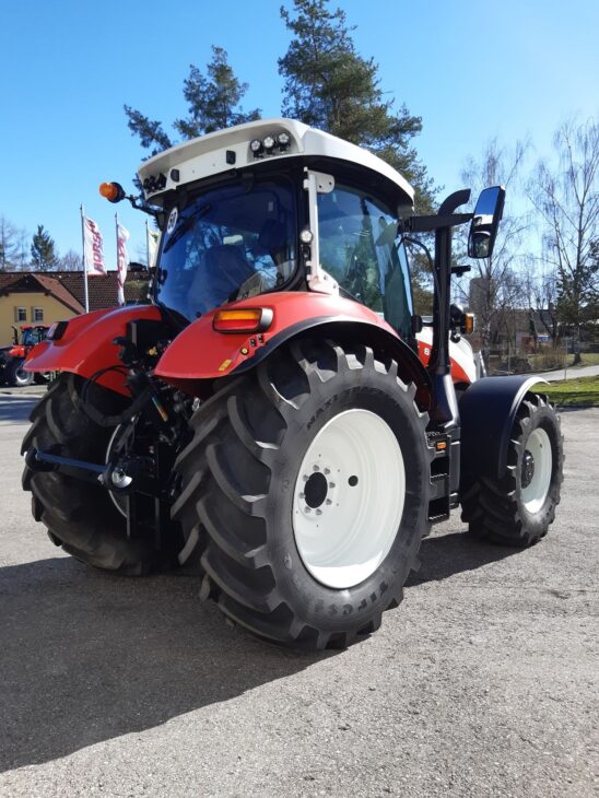 Steyr 6150 Profi CVT (Stage V) 6 Steyr 6150 Profi CVT (Stage V) 6