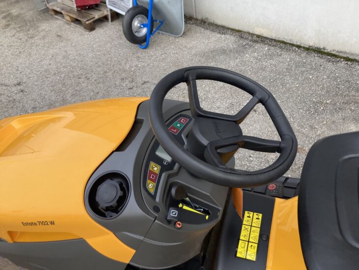 Stiga Estate 7102W 4 Stiga Estate 7102W 4