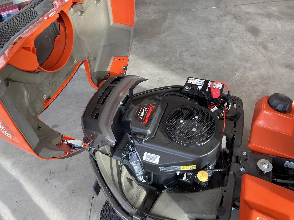 Husqvarna Rider R 316 TsX AWD Husqvarna Rider R 316 TsX AWD