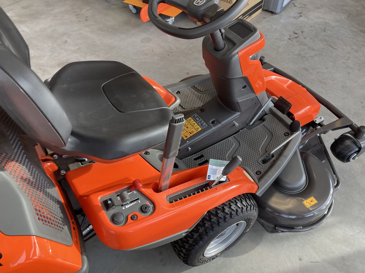 Husqvarna Rider R 316 TsX AWD Husqvarna Rider R 316 TsX AWD