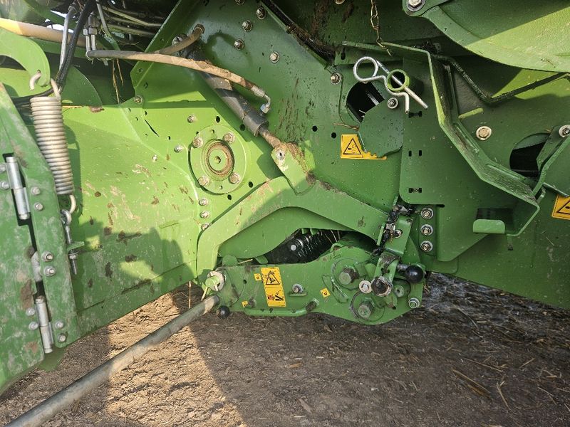 Krone BIG PACK 1270 XC Krone BIG PACK 1270 XC