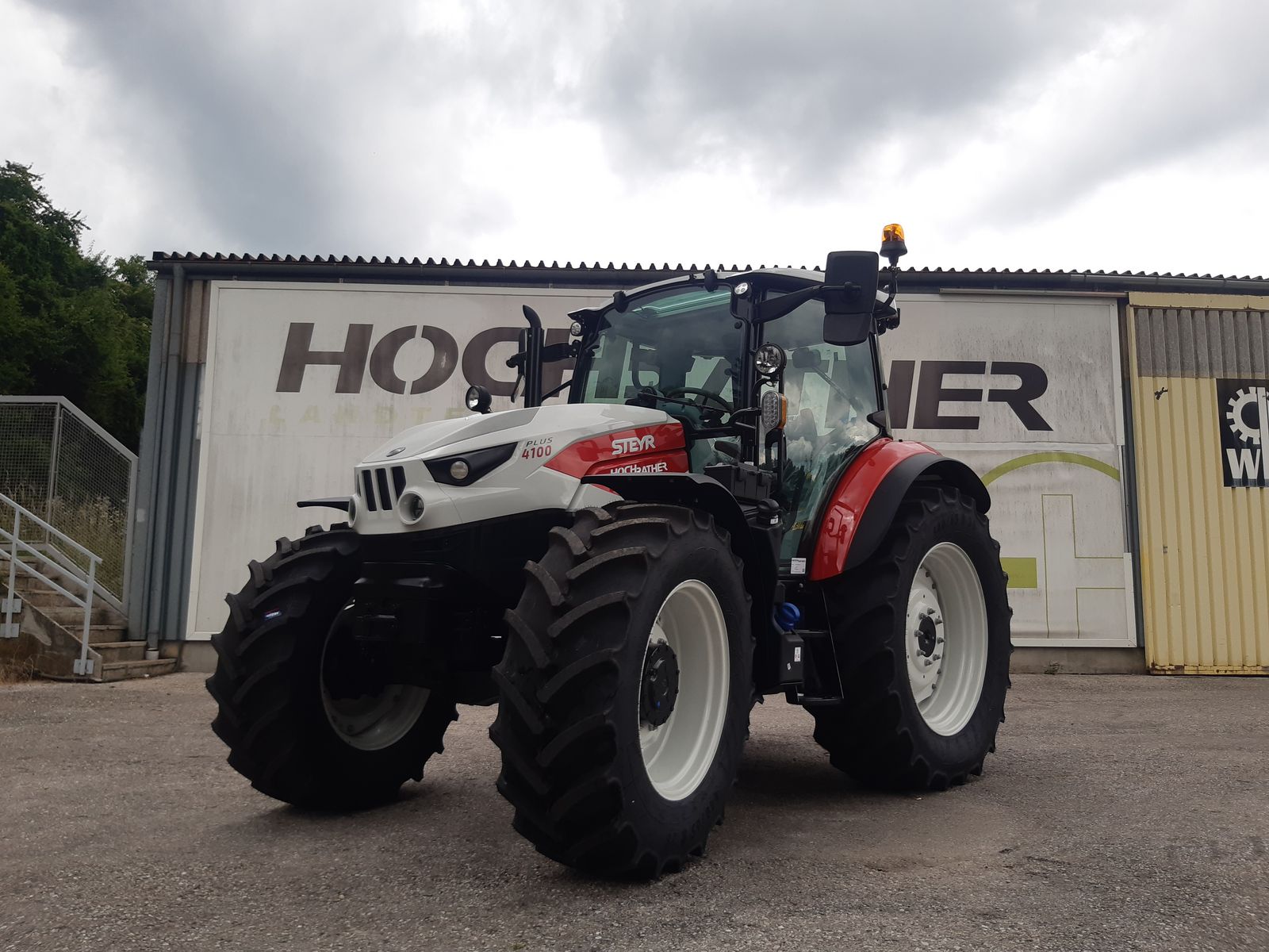 Steyr 4100 Plus