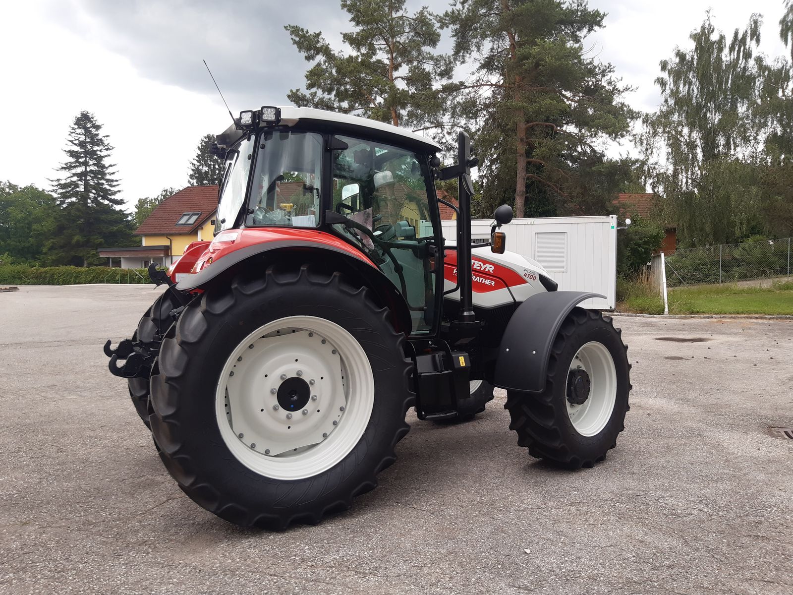 Steyr 4100 PLUS Steyr 4100 PLUS