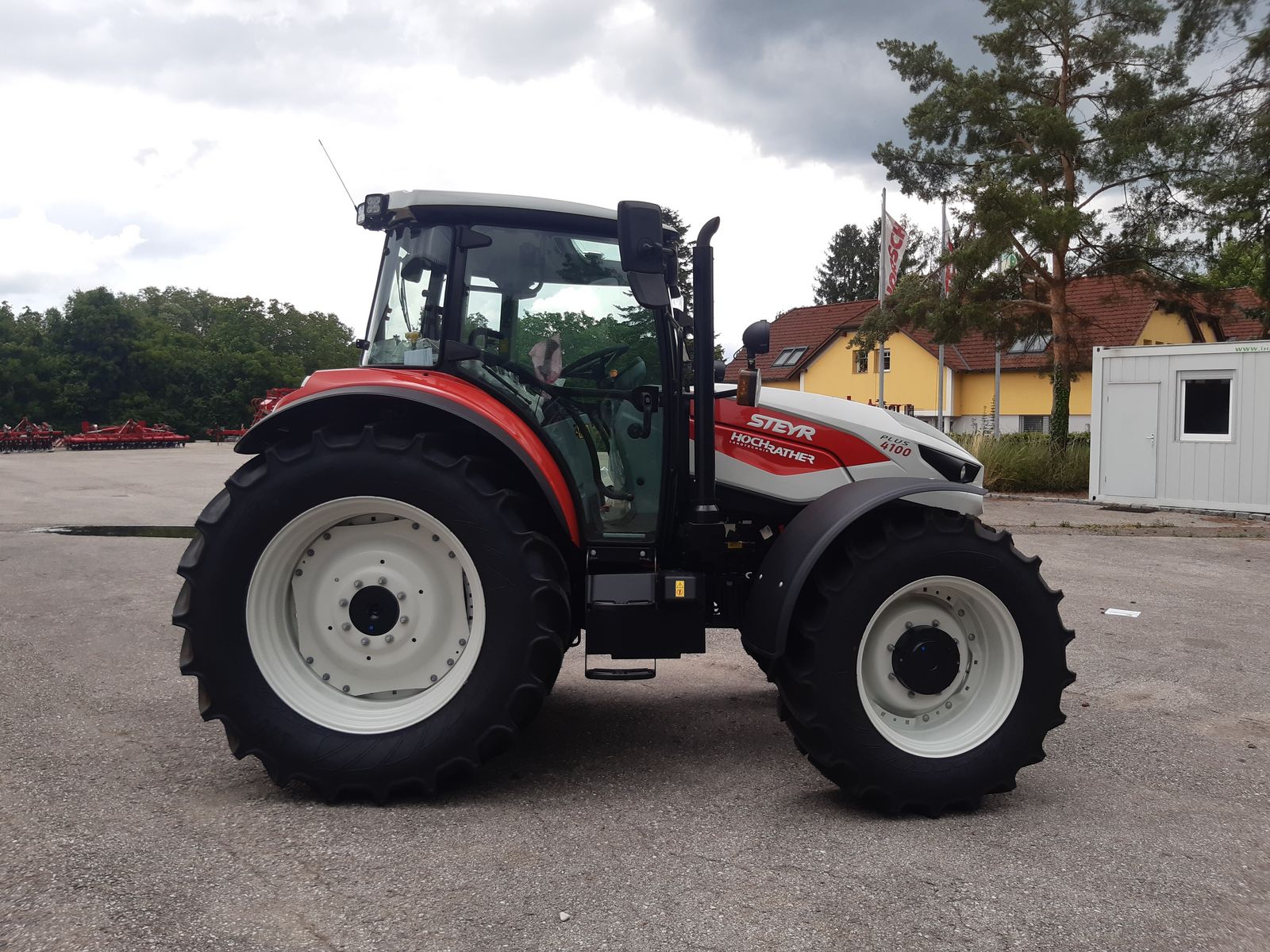 Steyr 4100 PLUS Steyr 4100 PLUS