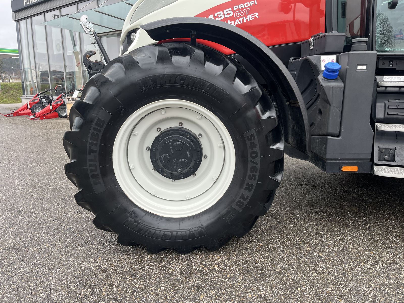 Steyr 4135 Profi CVT (Stage V) Steyr 4135 Profi CVT (Stage V)