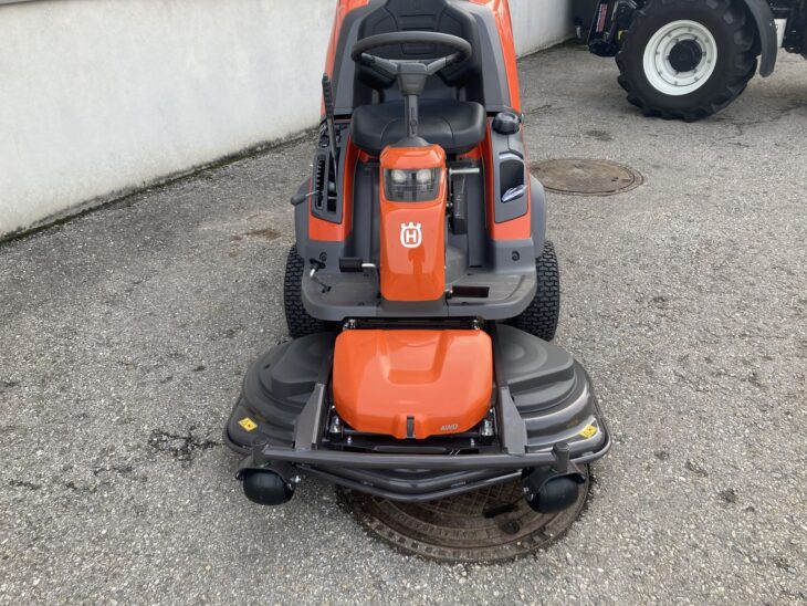 Husqvarna RC 320Ts AWD 3 Husqvarna RC 320Ts AWD 3