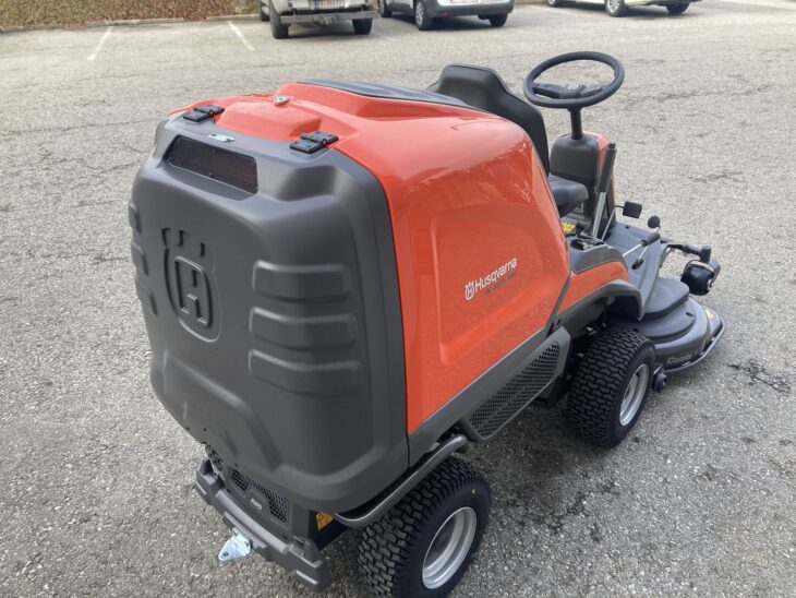 Husqvarna RC 320Ts AWD 5 Husqvarna RC 320Ts AWD 5