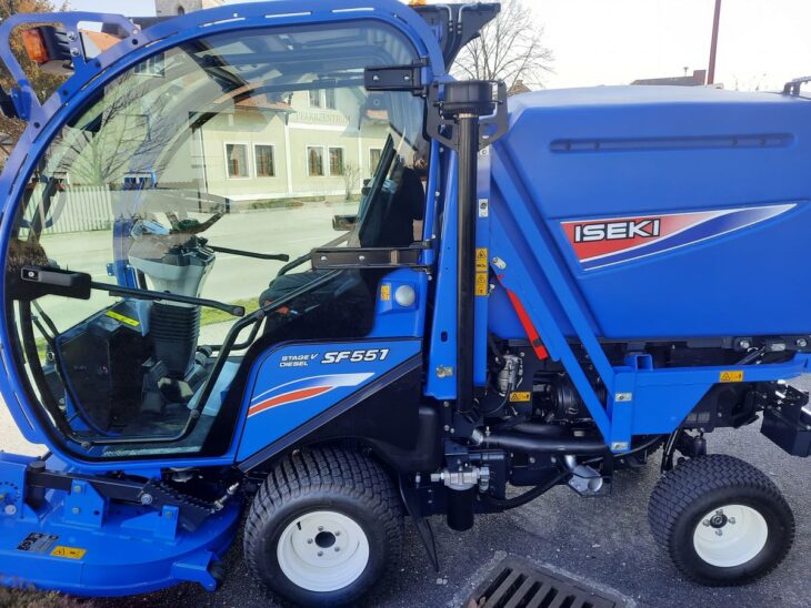 Iseki SF 551 mit Kabine 7 Iseki SF 551 mit Kabine 7