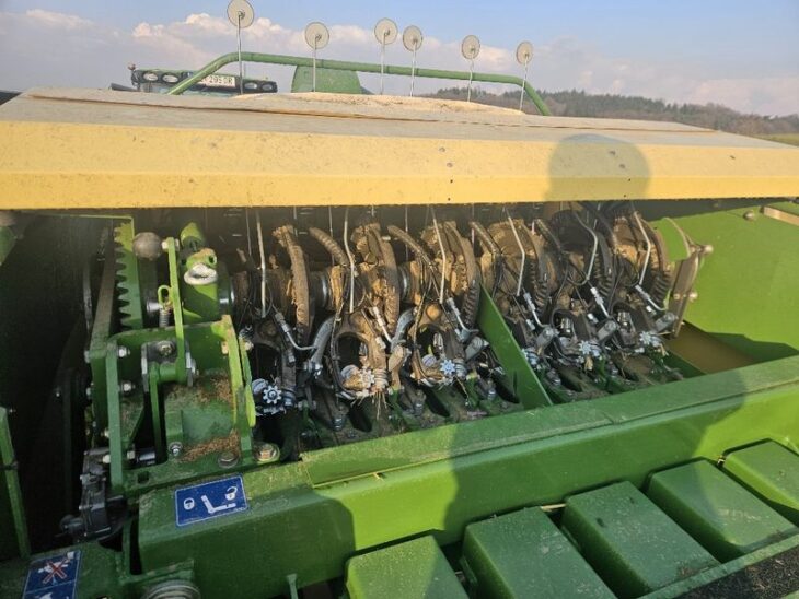 Krone BIG PACK 1270 XC 6 Krone BIG PACK 1270 XC 6