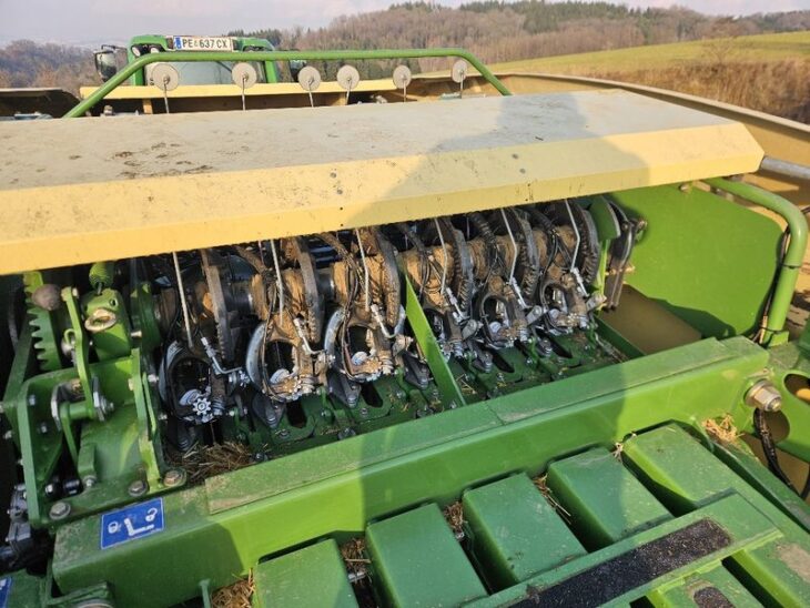 Krone BIG PACK 1270 XC 3 Krone BIG PACK 1270 XC 3