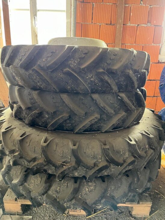 Sonstige Pflegeräder 250/85 R28 & 230/95 R40