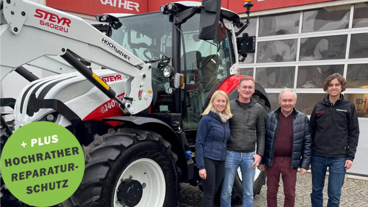 Traktor-Übergabe an Familie Pillgrab