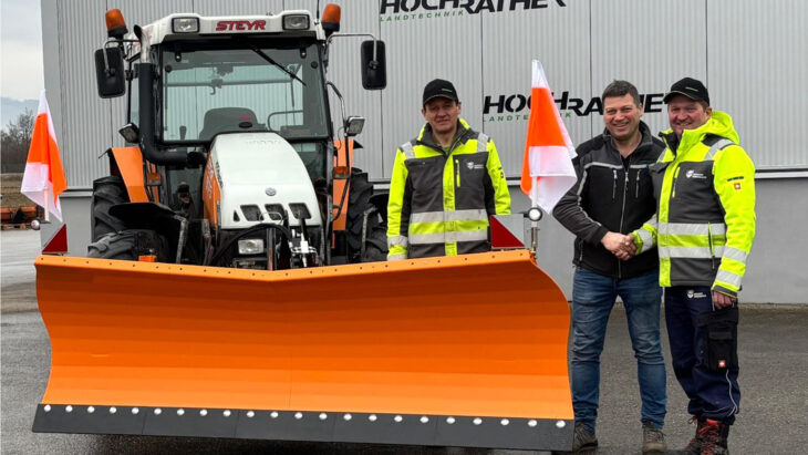 Schneepflug-Übergabe an die Gemeinde Biberbach