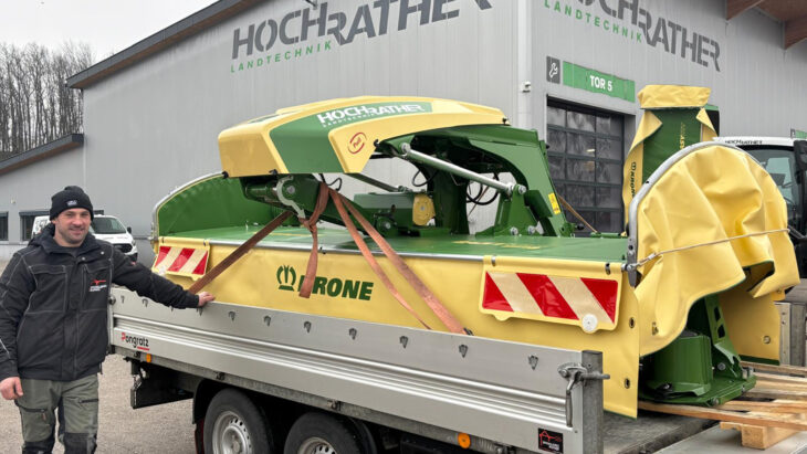 Frontmähwerk-Übergabe an Familie Riener