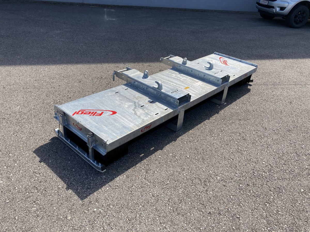 Fliegl Kehrbesen Löwe Fliegl Kehrbesen Löwe