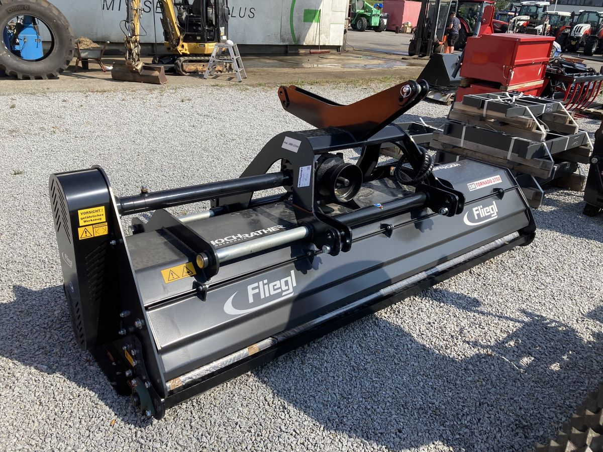 Fliegl Tornado 2750 Fliegl Tornado 2750