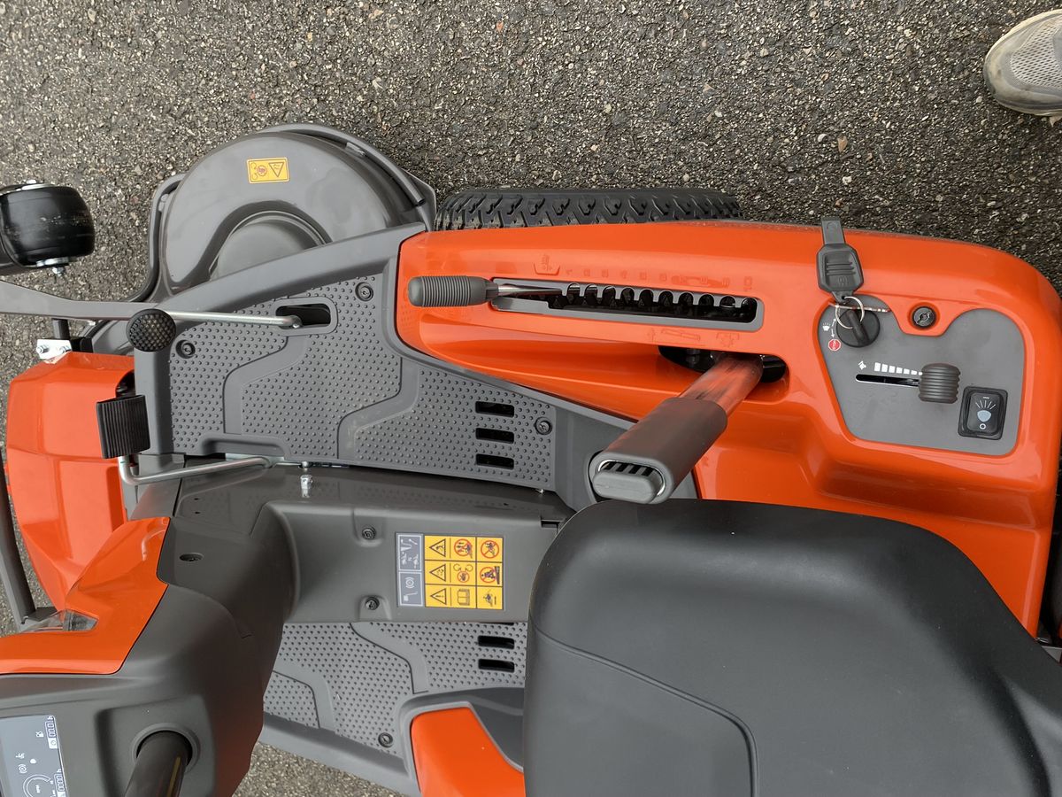 Husqvarna R 320X AWD Husqvarna R 320X AWD